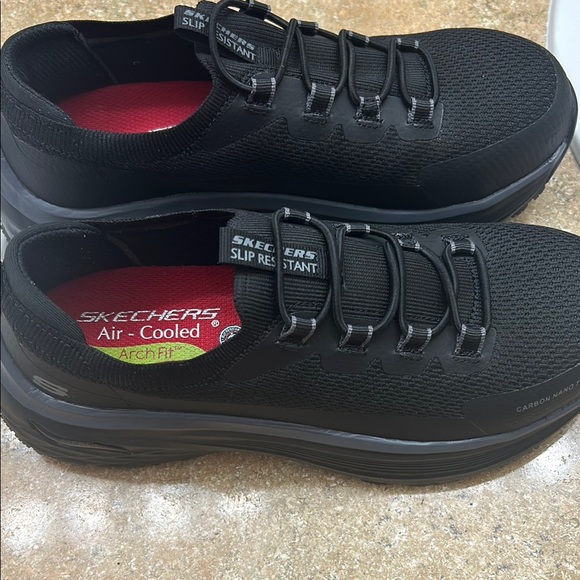 Skechers Black max cushioning arch fit carbon nano toe - Picture 4 of 6